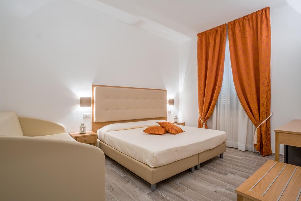 Hotel Il Buongustaio Massa  Habitación foto